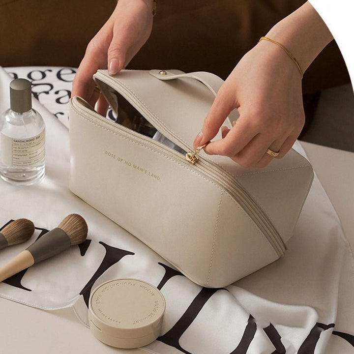 Charly | Cosmetic Bag | Elegant and Spacious | Practical Storage