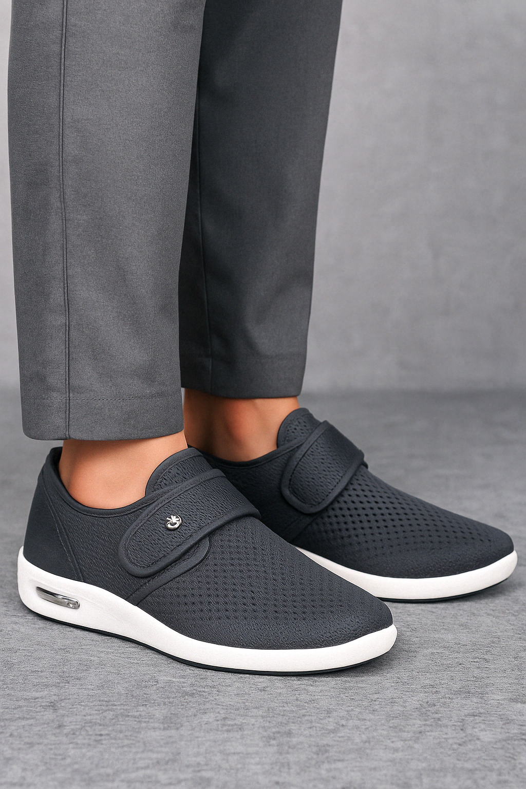Charly | Diabetic Comfort Shoes with Adjustable Strap