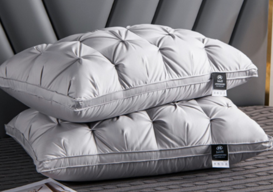 Charly | Goose Down Pillow with Knotted Design for Comfort
