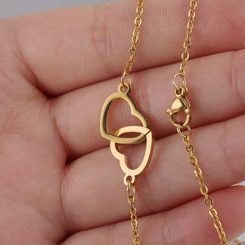 Charly | Heart Necklace with Rotating Rose Gift Box