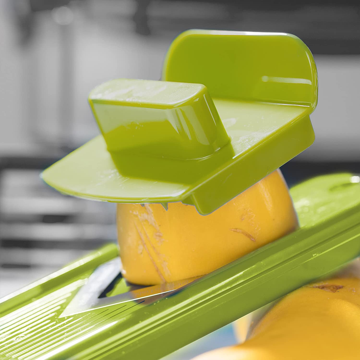 Charly | In-1 Multifunctional Vegetable Cutter - Quickly and Safely Cut Vegetables