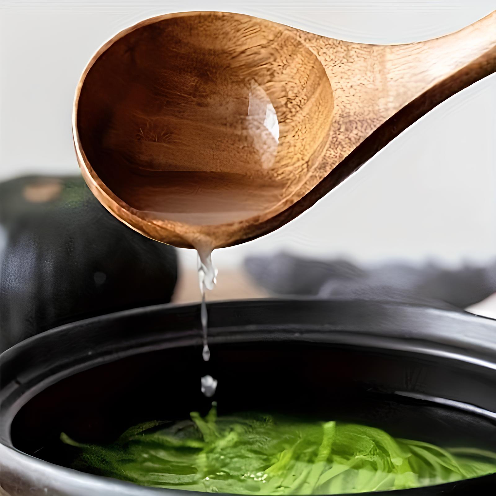 Charly Kitchen Utensils Set in Natural Wood