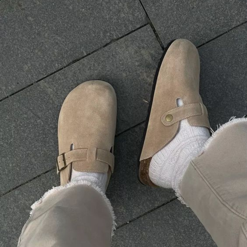 Charly | Unisex Clogs with Buckle Strap