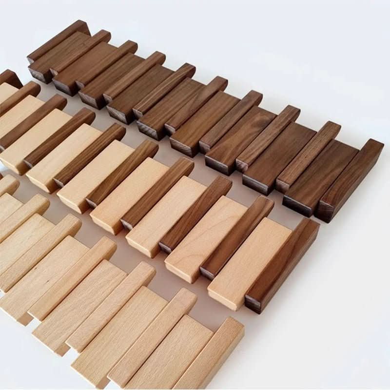 Charly | Wall Coat Rack in Piano Design | Handmade Wood | Natural