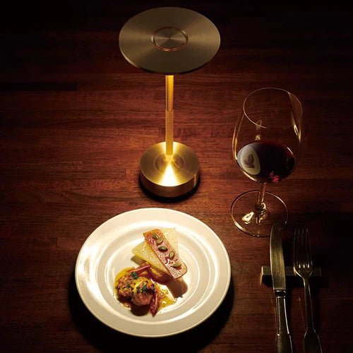 Charly | Wireless LED Table Lamp - Modern Sculptural Design