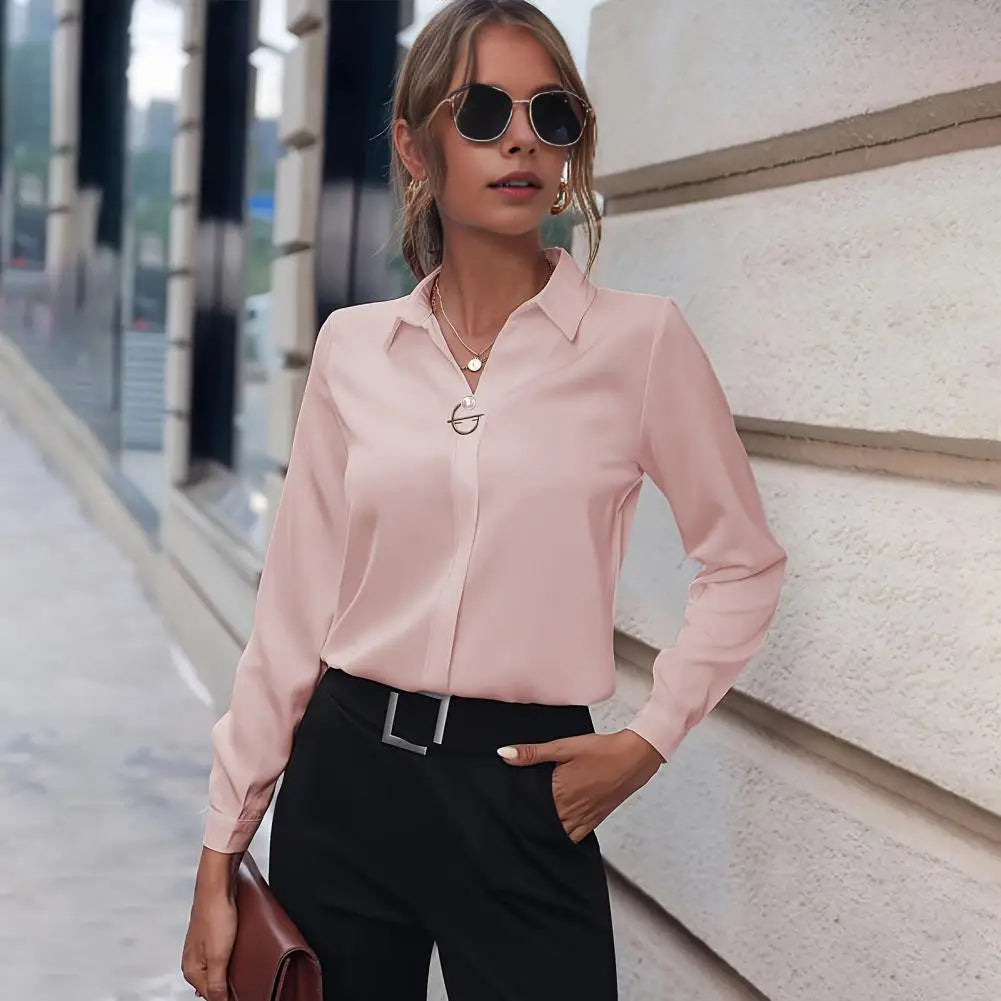 Charly | Women's Button-Up Shirt with Ring Detail