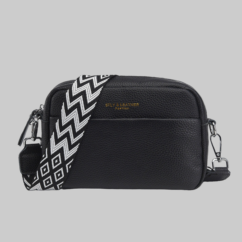 Charly | Women's Crossbody Bag with Geometric Strap