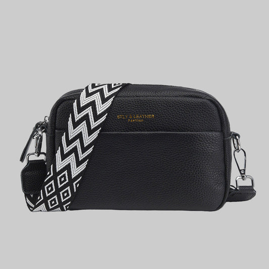 Charly | Women's Crossbody Bag with Geometric Strap
