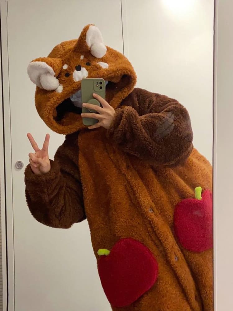 Cozy Cartoon Red Panda Pajama Set for Sleep and Comfort