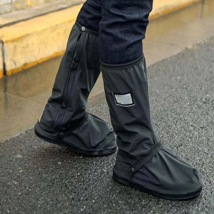 Hydroboots™ - waterproof and slip-resistant shoe covers
