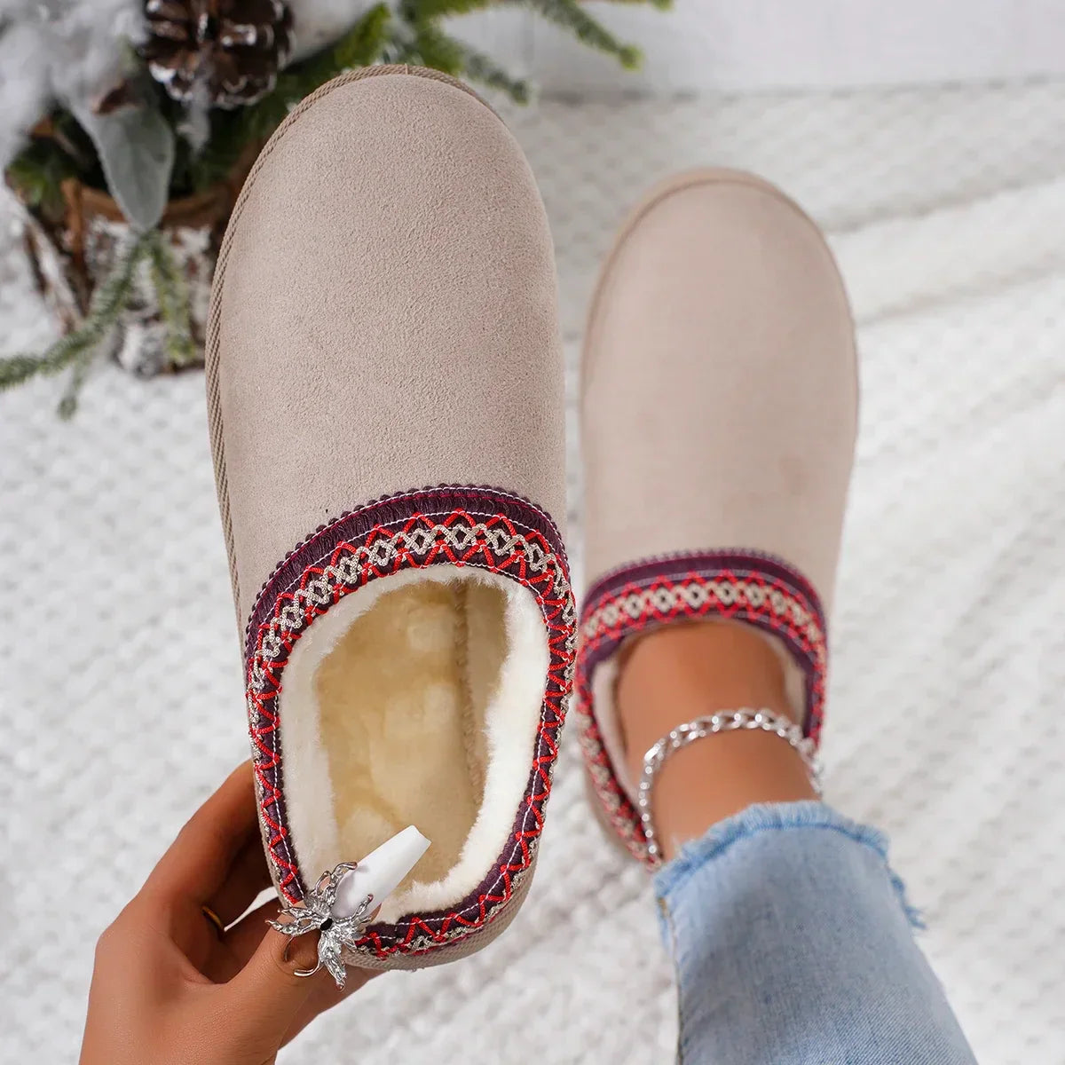 Luxury Cashmere Winter Boots for Women | Ultra-warm, thick-soled slippers for cozy comfort