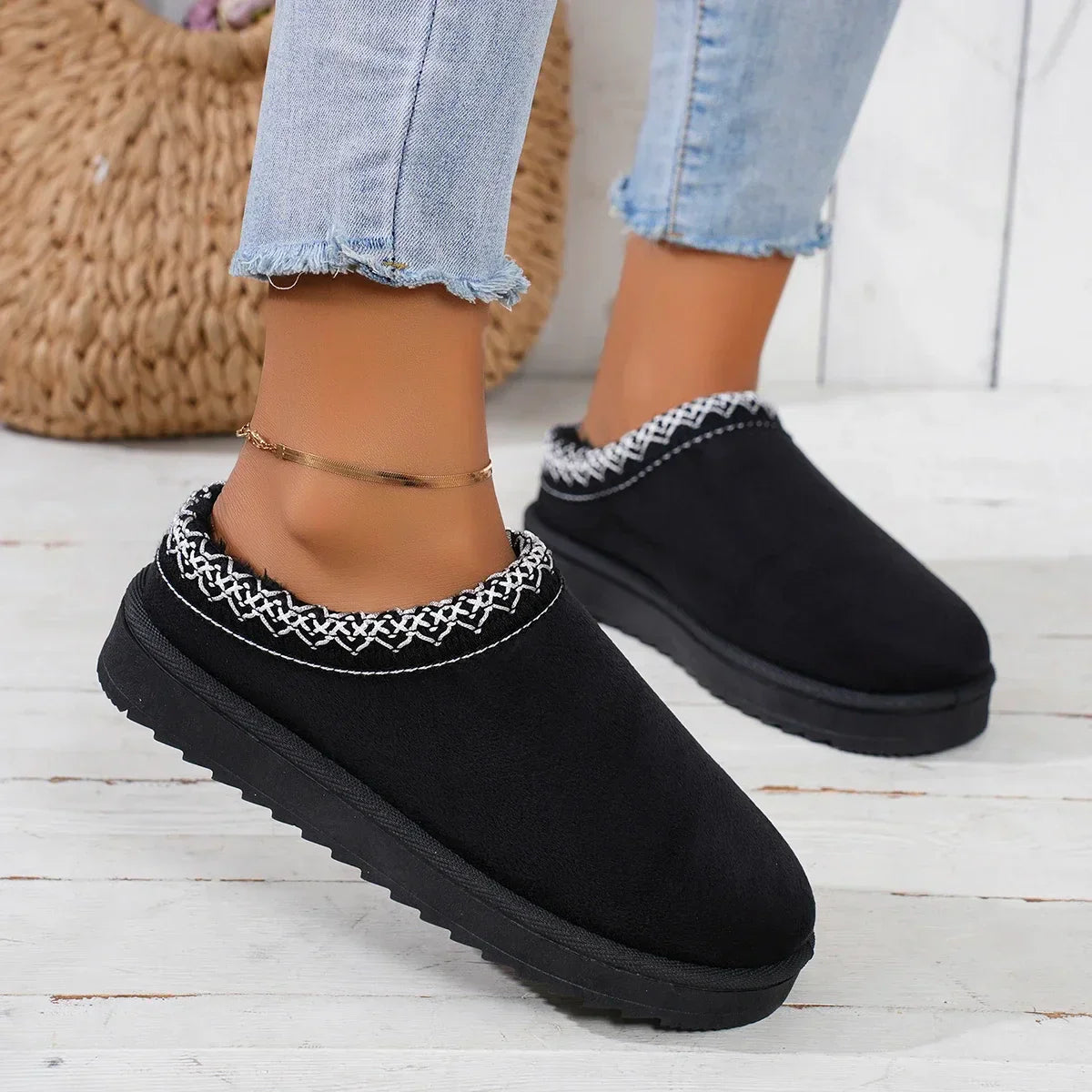 Luxury Cashmere Winter Boots for Women | Ultra-warm, thick-soled slippers for cozy comfort