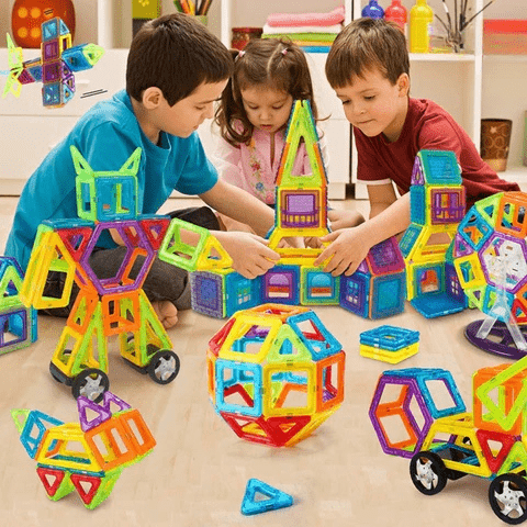 MagnaBuilder Set - Creative magnetic toy for little builders aged 4 and over
