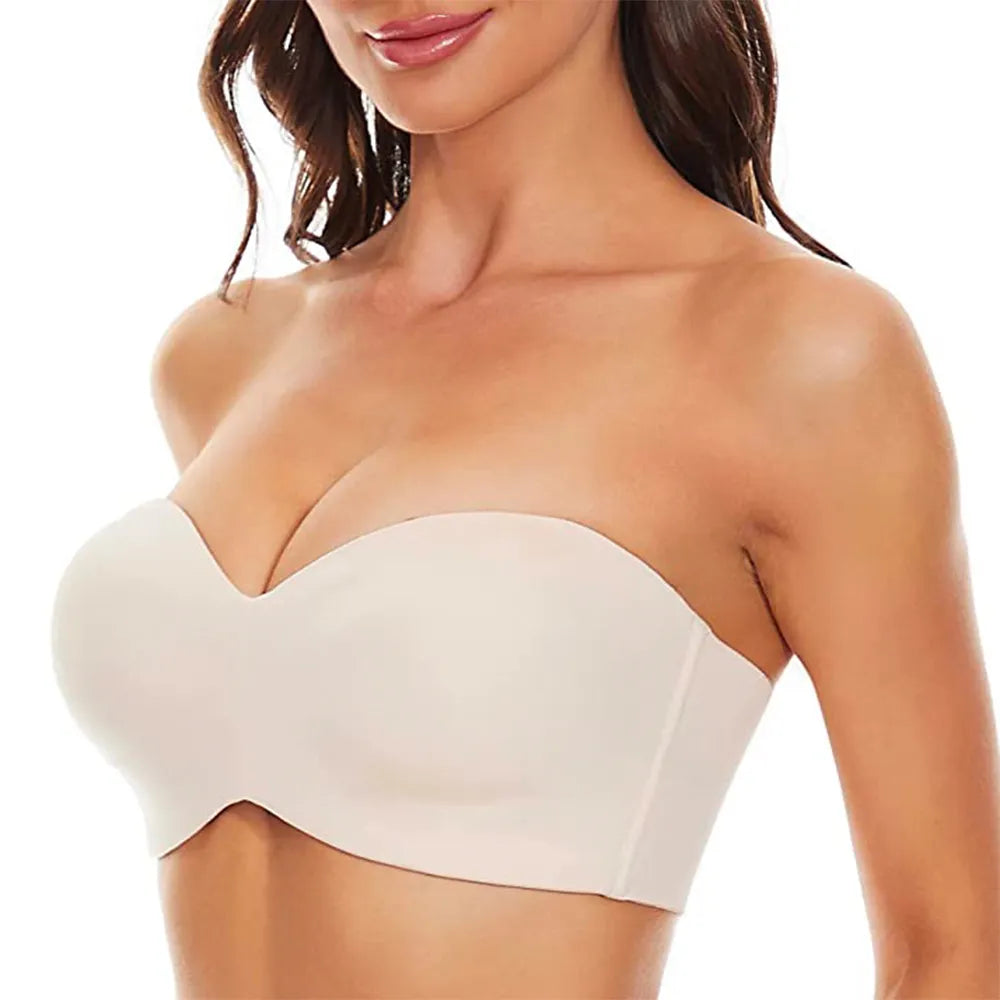 Seamless women's plus-size bra – adjustable straps, back closure, ultra-soft comfort for everyday wear
