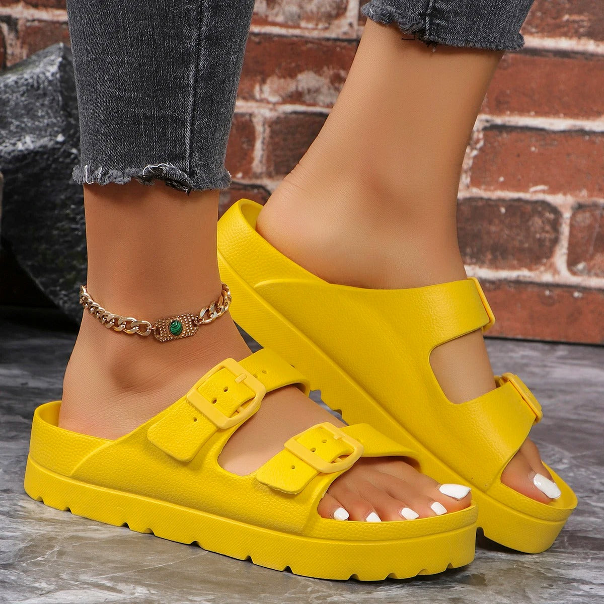 Slippers with Thick Sole for Shock Absorption (Women)
