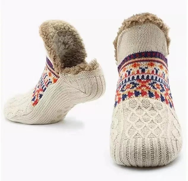 SNOWSOFT – Thick velvet house socks for sleep & cozy indoor comfort