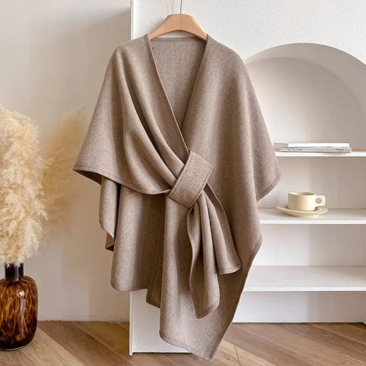 WINDWRAP – Luxurious poncho-scarf-coat for all seasons